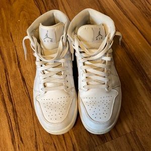 Nike Air Jordan 1 Mid